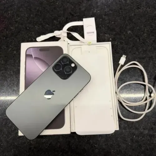 IPhone 16 PRO Max 256gb Chip fisico e virtual 95% Saúde Garantia Apple C caixa! Acc cartao