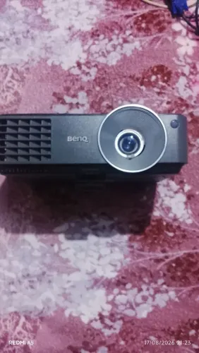 Vende-se este projetor