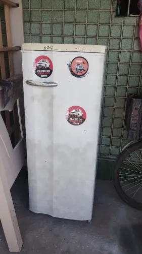 Geladeira funcionando tudo