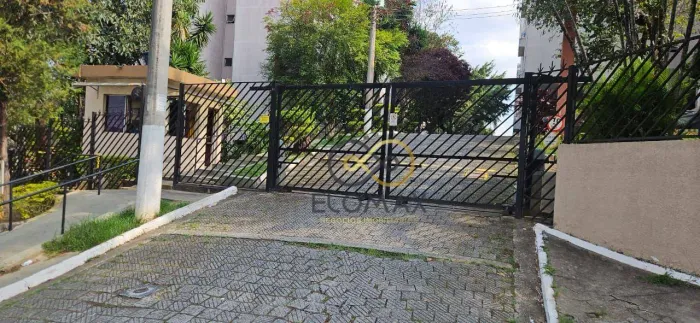 Apartamento com 2 dormitórios à venda, 56 m² por R$ 255.000,00 - Cocaia - Guarulhos/SP