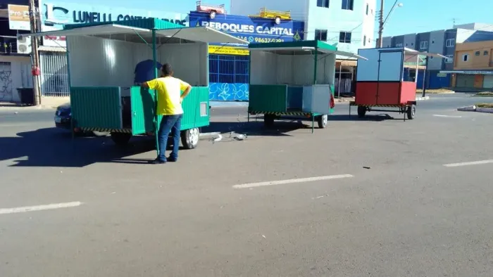 Trailer Food Truck Revestido em ACM Premium