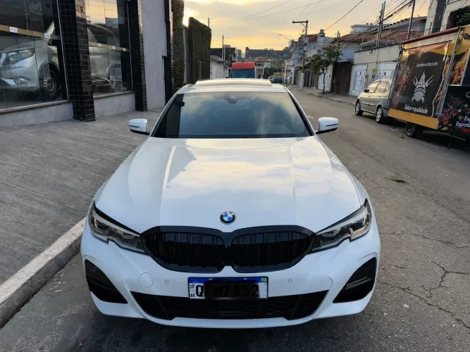 BMW 320I A 2.0 TB M Sport Activeflex 16V 4P 2022