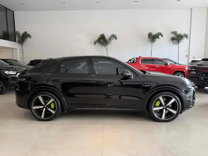 Porsche Cayenne Coupe E-hybrid 3.0 V6 462cv 2024