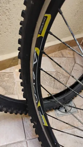 Bicicleta aro 26 montadinha