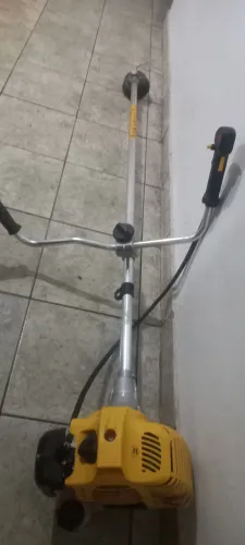 Venho uma roçadeira vonder  fone * Marcus 