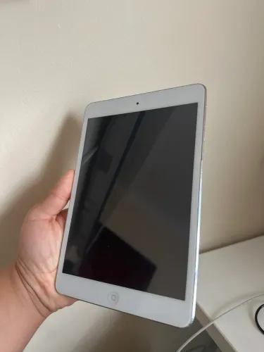 iPhone 12 128gb usado + iPad mini 1