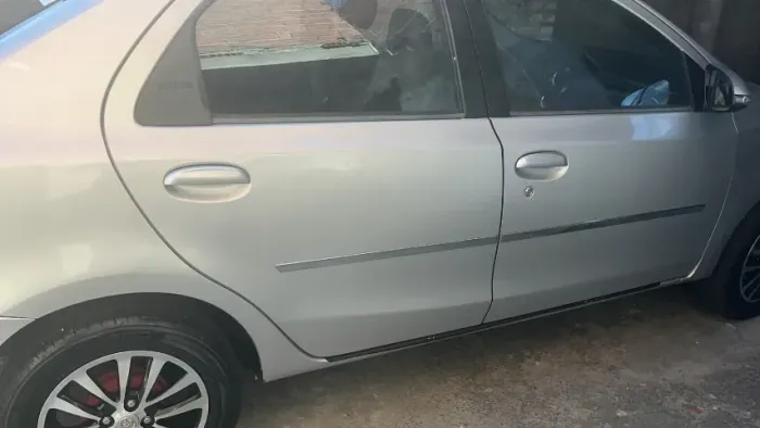 Toyota Etios XLS Sedan 1.5 Flex 16V 4P Mec. 2015