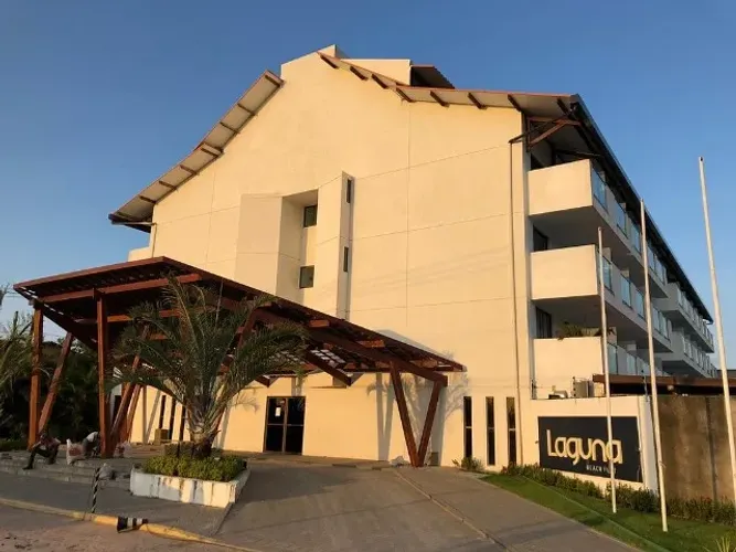 Apartamento Mobiliado no Ed. Laguna Beach em Ipojuca/PE à Venda (AP1442-PV)