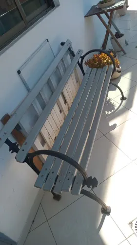 Banco de jardim de ferro fundido