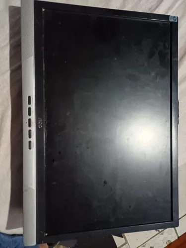 MONITOR AOC ANTIGO