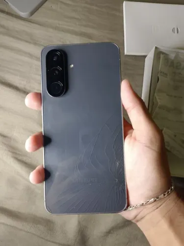 Samsung a56 5g 256 e 8 de ram pra sair hoje!!