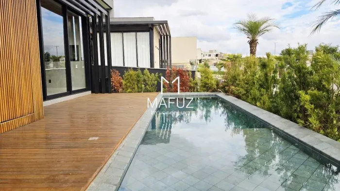CASA COM 4 QUARTOS, PISCINA, ÁREA GOURMET E VISTA PARA A LAGOA DOS INGLESES