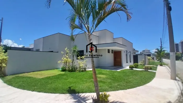 Casa com 3 dormitórios sendo 1 suíte no Condomínio Residencial Alphaville em Taubaté.