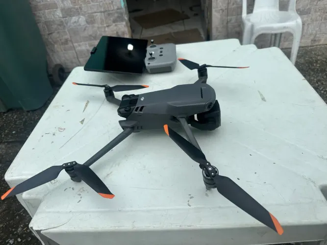 Vendo drone mavic 3 pro