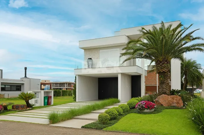 Casa Alto Padrão no condomínio fechado Reserva das Aguas em Torres RS