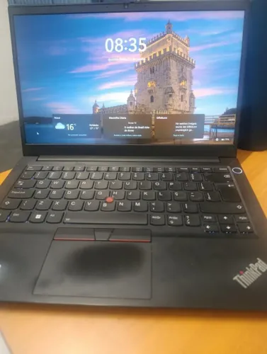 Notebook Lenovo ThinkPad Usado em Excelente Estado
