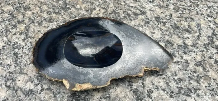 Saboneteira ágata preta natural polida
