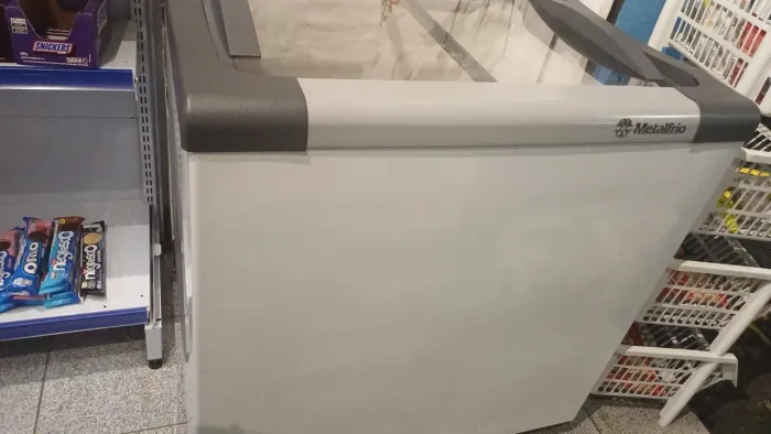 Freezer horizontal metalfrio 160lts
