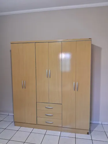 Vendo guarda roupa usado bem conservado