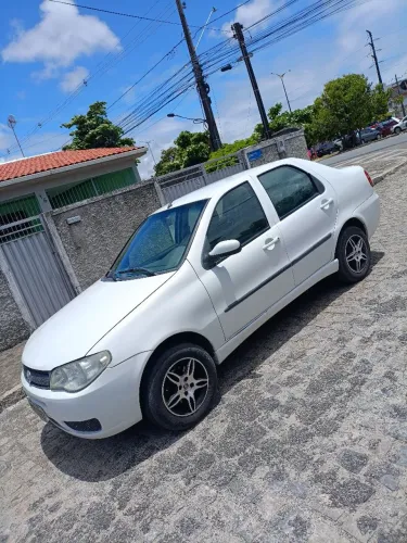 Fiat Siena HLX 1.8 MPI Flex 8V 4P 2006