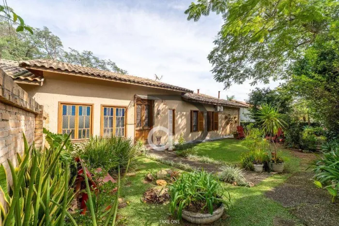 Casa à venda no Condomínio Marambaia, em Vinhedo/SP!!