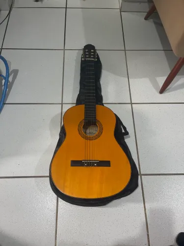 Violão brekker