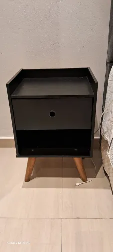 CRIADO MUDO