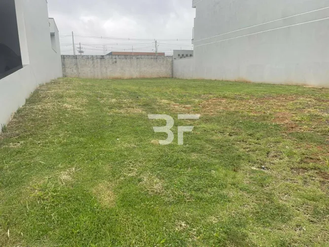 Lindo lote plano - Jardim Dona Lucilla