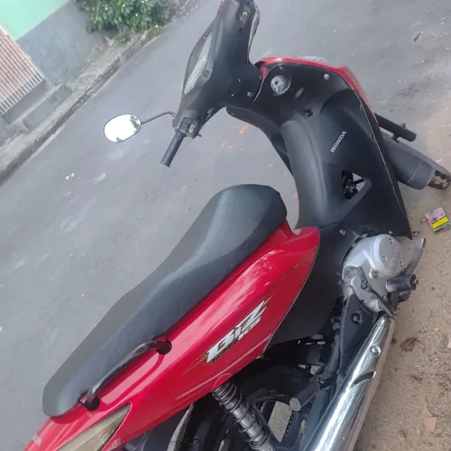 Vende-se Honda Biz