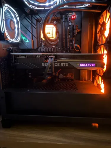 Placa de Vídeo RTX 4070 TI GIGABYTE OC