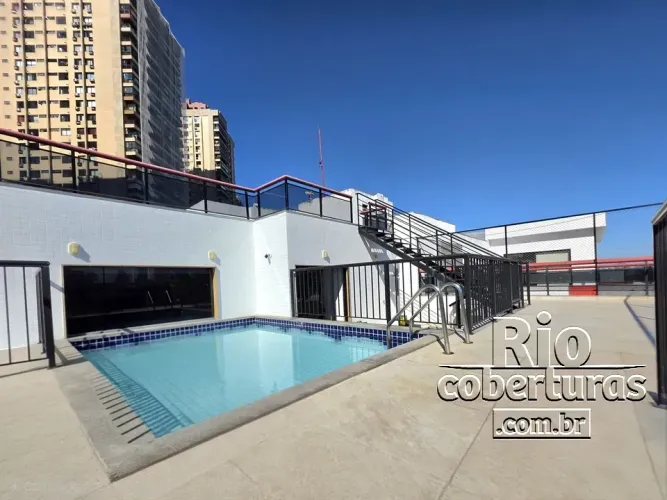 Cobertura à venda na Barra da Tijuca. Quadra da Praia. 4 Quartos.