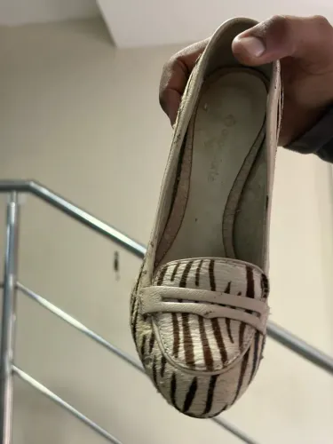 Scarpin Capodarte Couro com Pelo Animal Print Zebra Nº 34