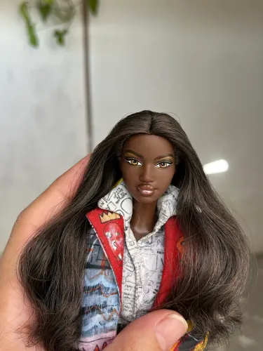 Cabeça de Barbie molde selma com repaint