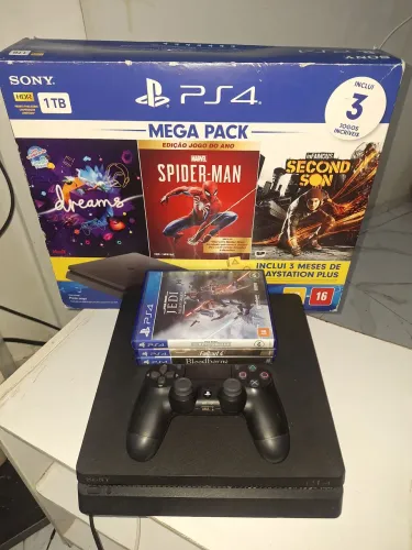 PS4 Slim 1T + Jogos + Headset JBL