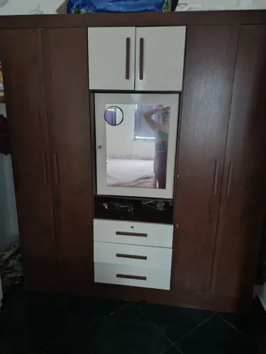 Guarda roupa casal (6 portas)