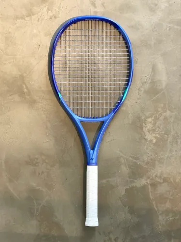 Raquete Yonex Ezone 100 (L3) - Blast Blue