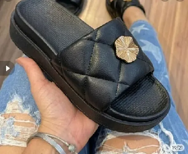 Chinelo feminino slide nuvem super confortável anatômico leve estilo blogueira