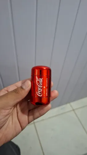 blushs bruna Tavares, coleção coca cola