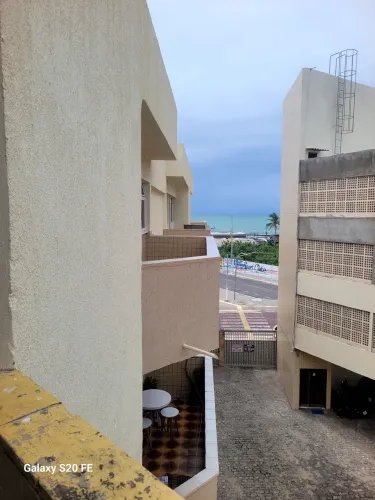 Alugo ou vendo apto em praia do meio