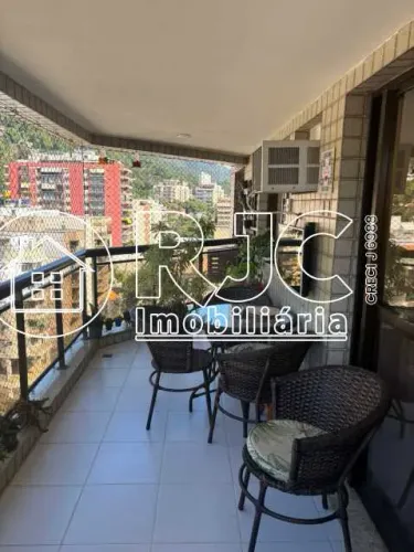 Apartamento : Padrão / Residencial / Tijuca