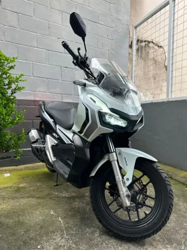 Honre ADV 150