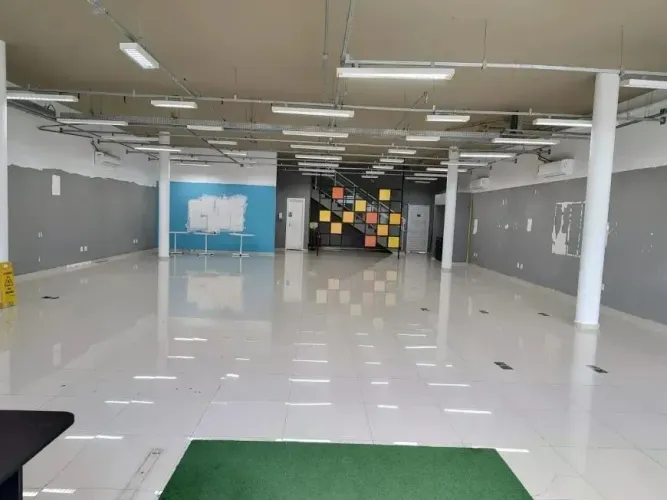 Ponto Comercial para alugar na Pedro Lessa em Santos-SP