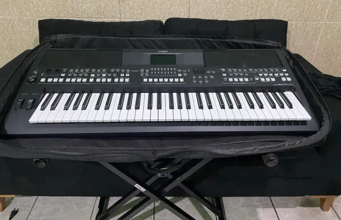 Teclado Yamaha SX600
