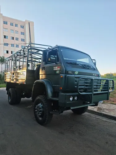 VW worker 15 180 4x4 militar ano 2014