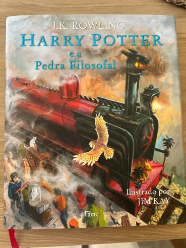 Harry Potter e a Pedra Filosofal Ilustrado