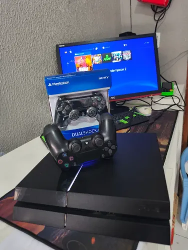 Incrível Playstation 4 desbloqueado zerado, 2 controles e garantia 6 meses - aceito cartao