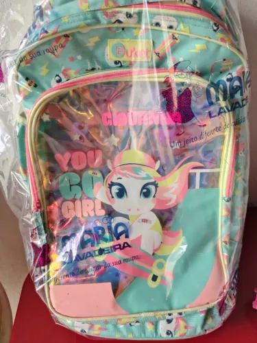 Mochila de rodinhas Puket Unicórnio
