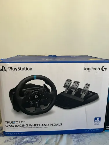 Volante G923 com câmbio Logitech