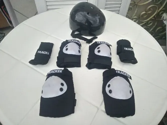 Kit Proteção Skate/patins Snoway/Tracker Adulto Tam. M 