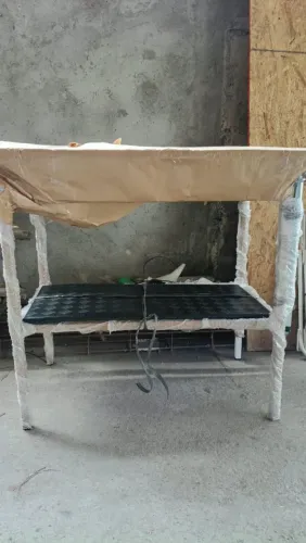 Mesa de tosa pet fixa com gaveta